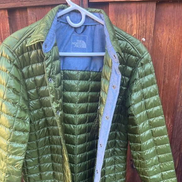 Northface Button Up Men's Medium Green Puffer Jacket - Picture 3 of 6